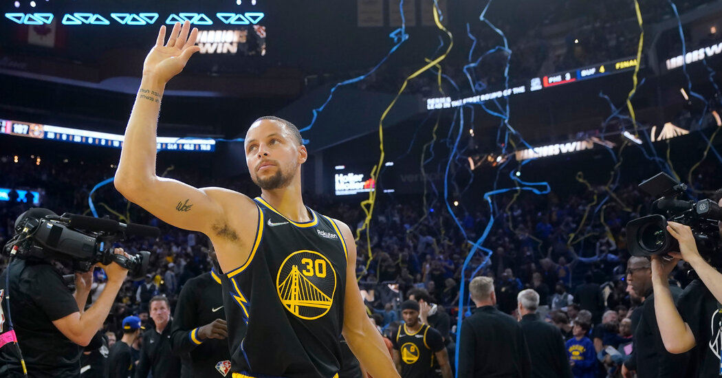 Golden State'in Playoff'u Yeniden Görünüşü Eski Zamanlar Gibi Hissetmiyor