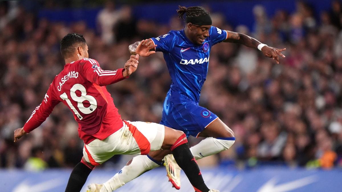 Chelsea, sahasında Manchester United'ı tek golle devirdi
