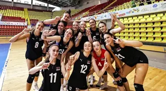 18-yas-alti-kiz-voleybol-milli-takimi-tarihin-18887523_amp.jpg